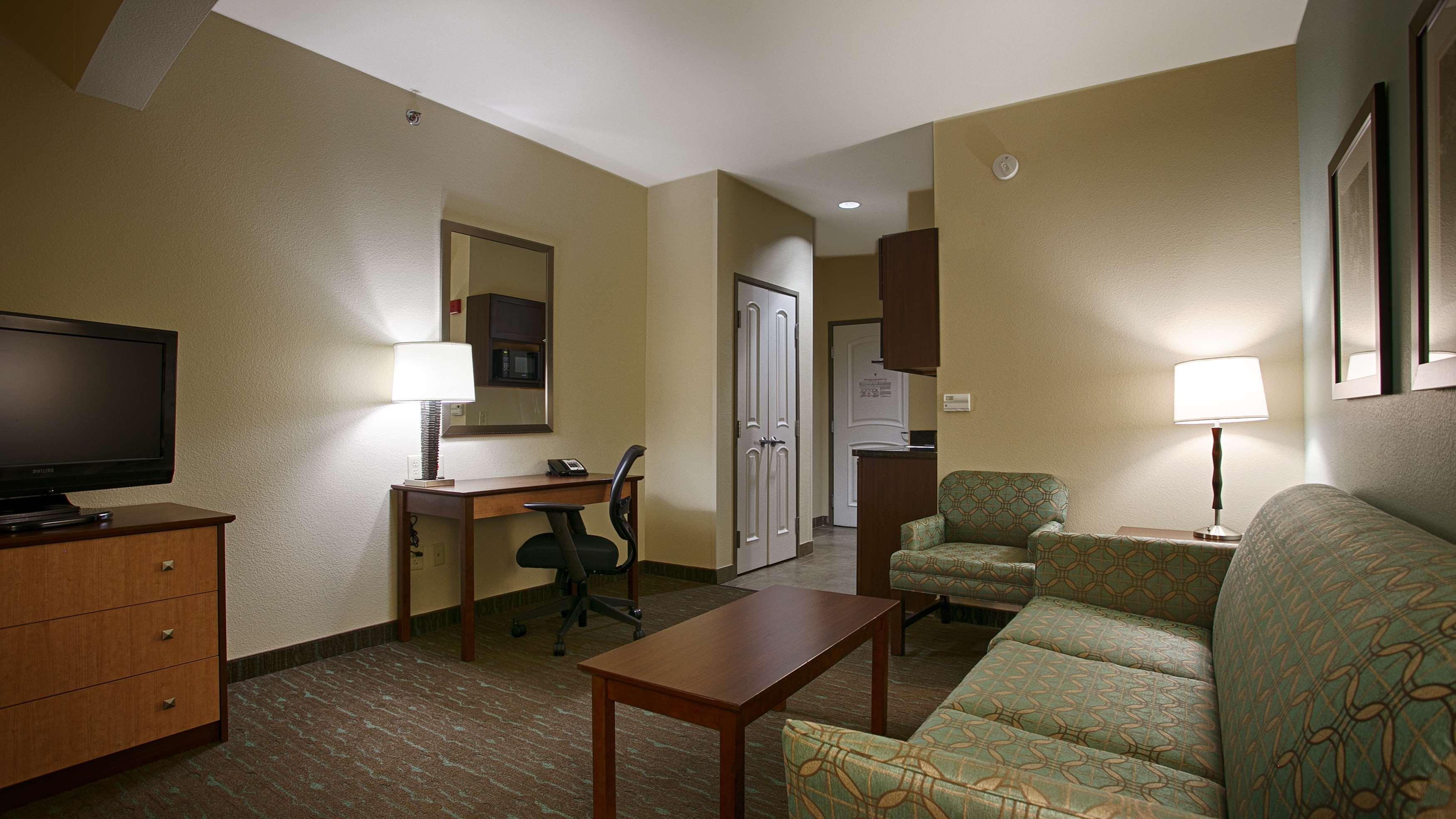 Best Western Plus Texarkana Inn And Suites Экстерьер фото