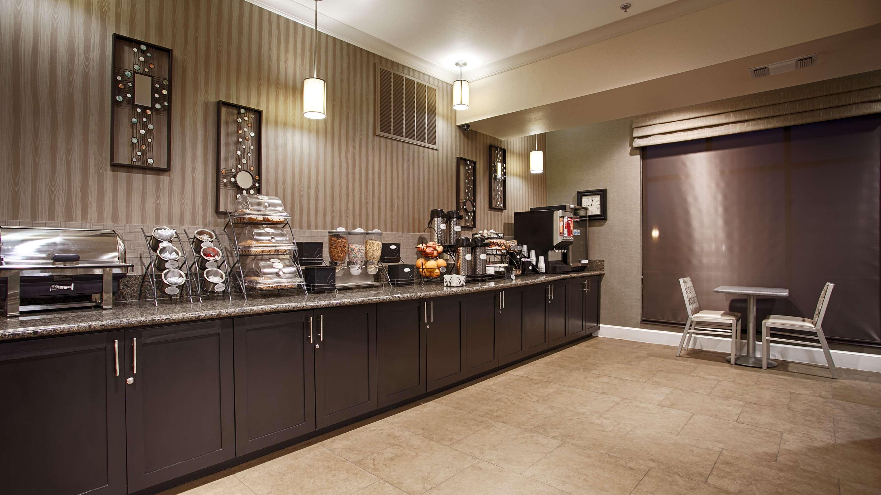 Best Western Plus Texarkana Inn And Suites Экстерьер фото